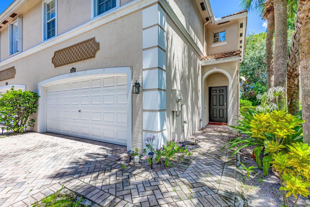 Photo of 4510 Thornwood Circle, West Palm Beach, FL 33418 (MLS # R11045897)