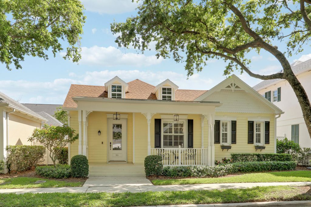 Photo of 511 Sweet Bay Circle, Jupiter, FL 33458 (MLS # B26007968)