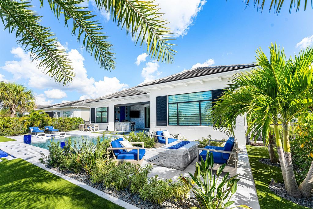 Photo of 9235 Coral Isles Circle, Palm Beach Gardens, FL 33412 (MLS # R11144266)