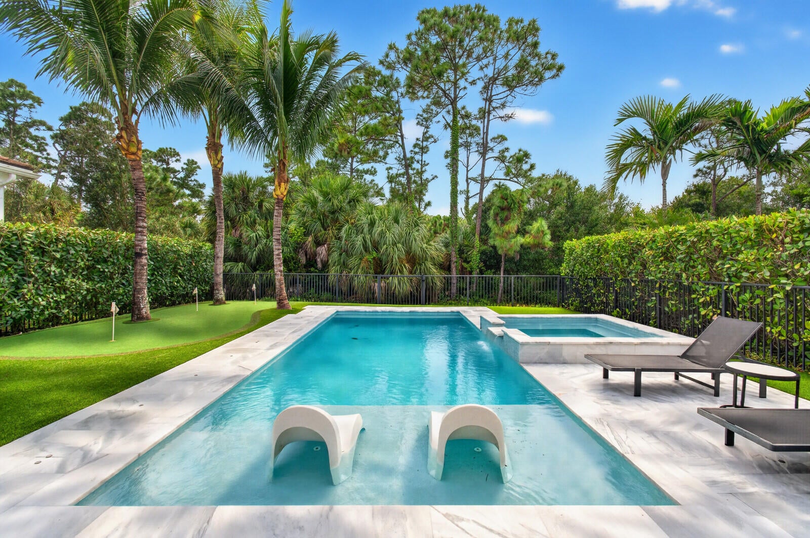 13534 ARTISAN Circle