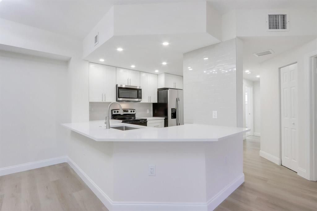 Photo of 2724 Anzio Court #203, Palm Beach Gardens, FL 33410 (MLS # R10873545)