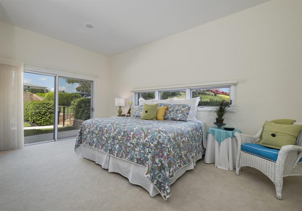 JUPITER HILLS VILLAGE II CONDO - Residential