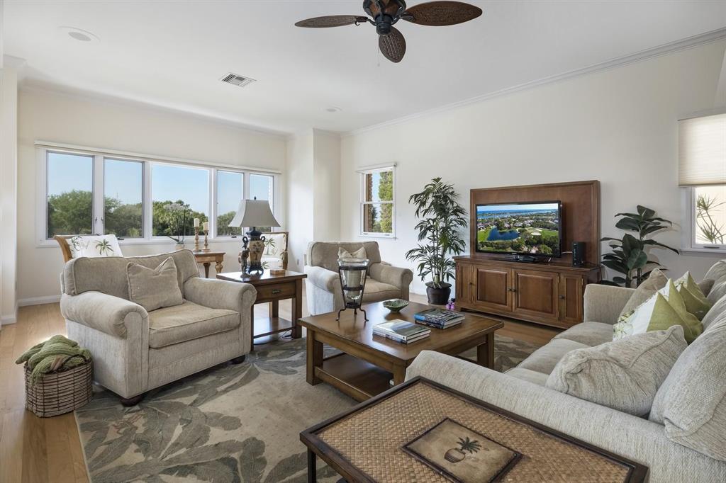JUPITER HILLS VILLAGE II CONDO - Residential