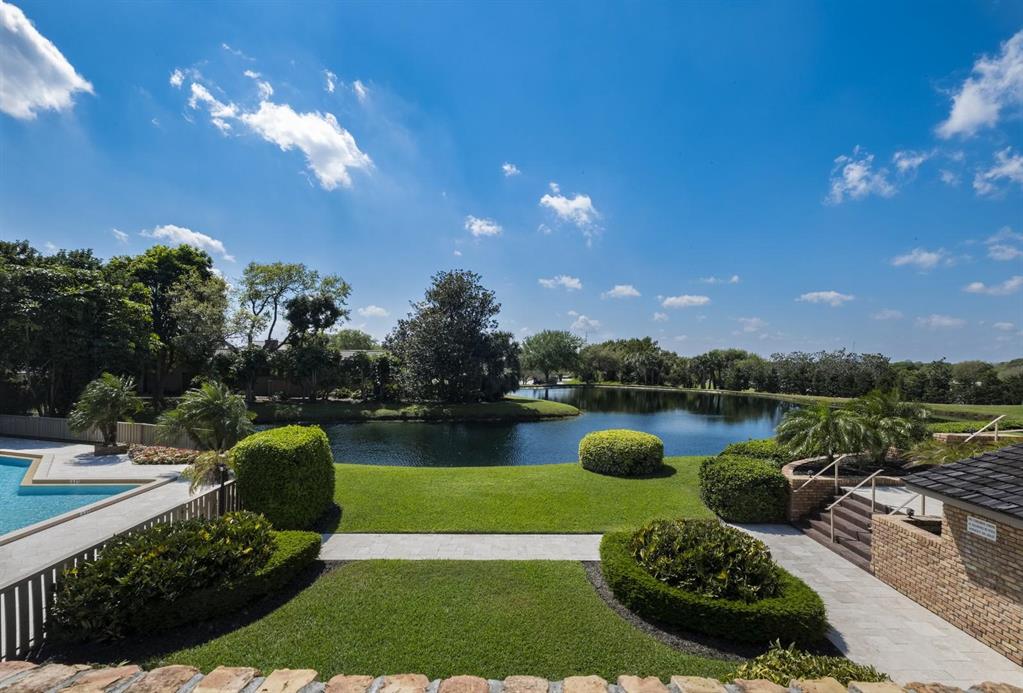 JUPITER HILLS VILLAGE II CONDO - Residential