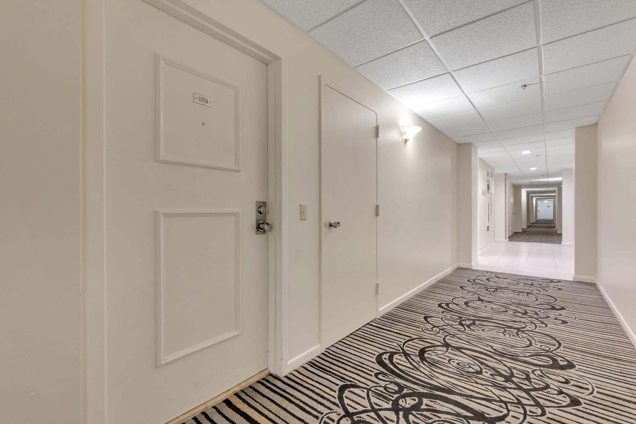 Tower at Port Royale - Residential