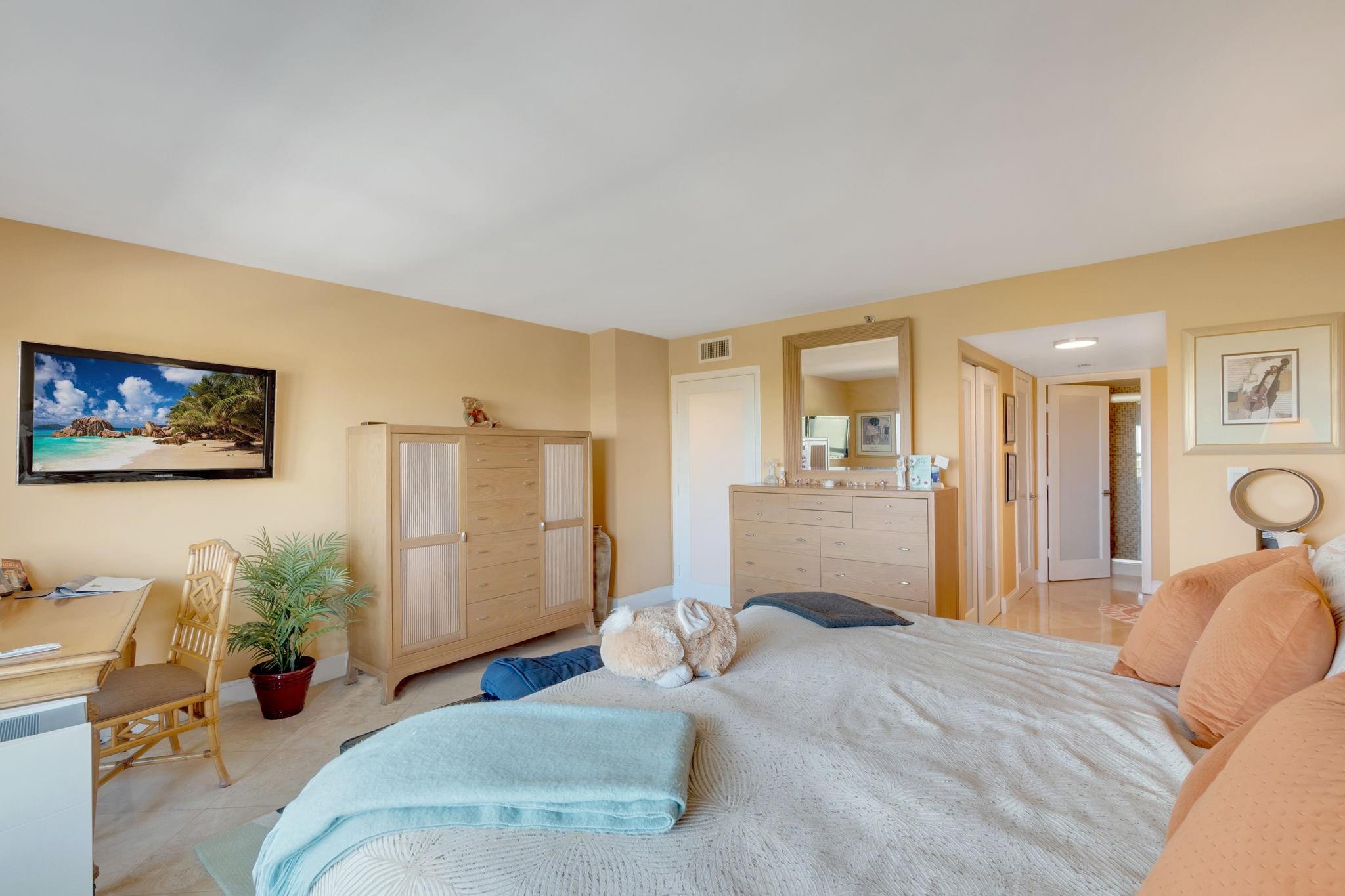 Tower at Port Royale - Residential