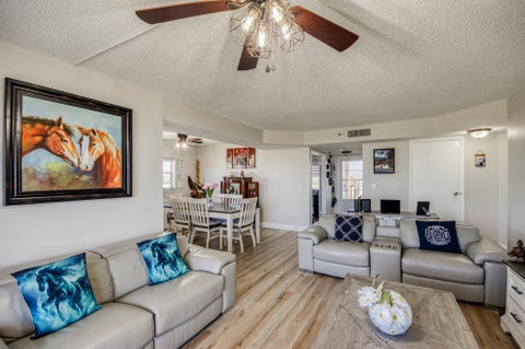 Tiny photo for 3465 Via Poinciana #606, Lake Worth, FL 33467 (MLS # B26089915)