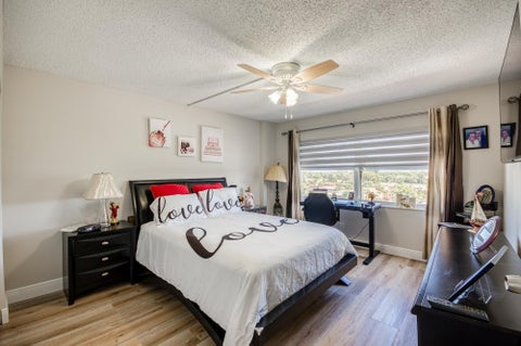 Tiny photo for 3465 Via Poinciana #606, Lake Worth, FL 33467 (MLS # B26089915)