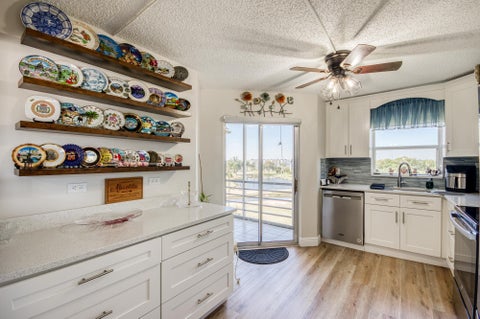 Tiny photo for 3465 Via Poinciana #606, Lake Worth, FL 33467 (MLS # B26089915)