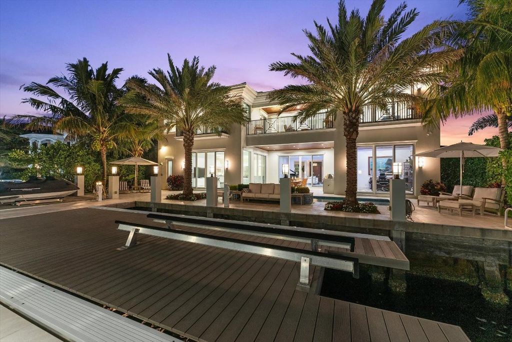 Photo of 7212 NE 8th Drive, Boca Raton, FL 33487 (MLS # R11064217)