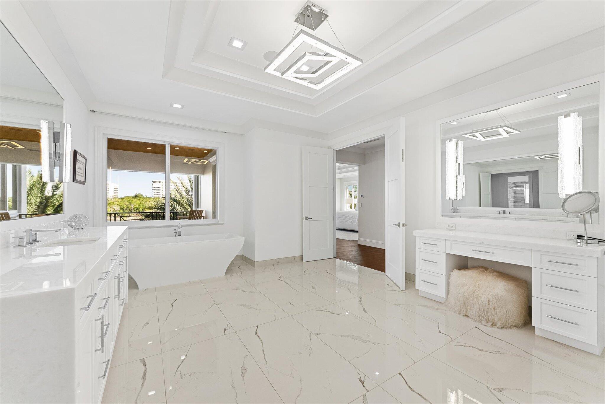 BOCA HARBOUR ISLAND SEC I - Residential