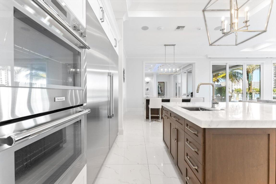 BOCA HARBOUR ISLAND SEC IN - Residential