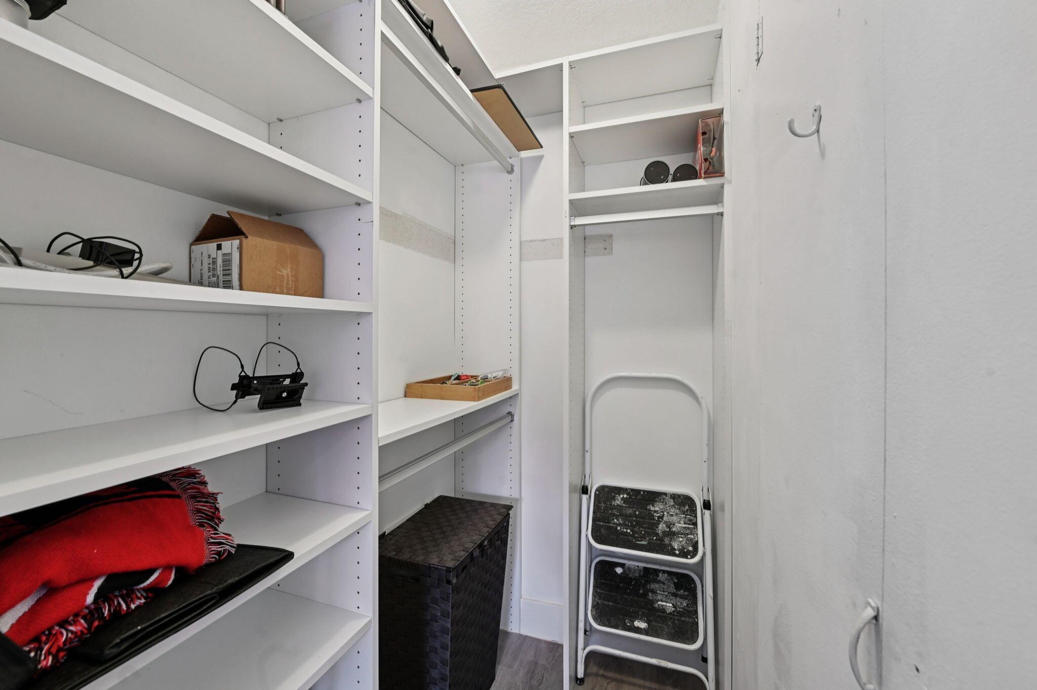 NORTH LEISURE GARDENS CON - Residential