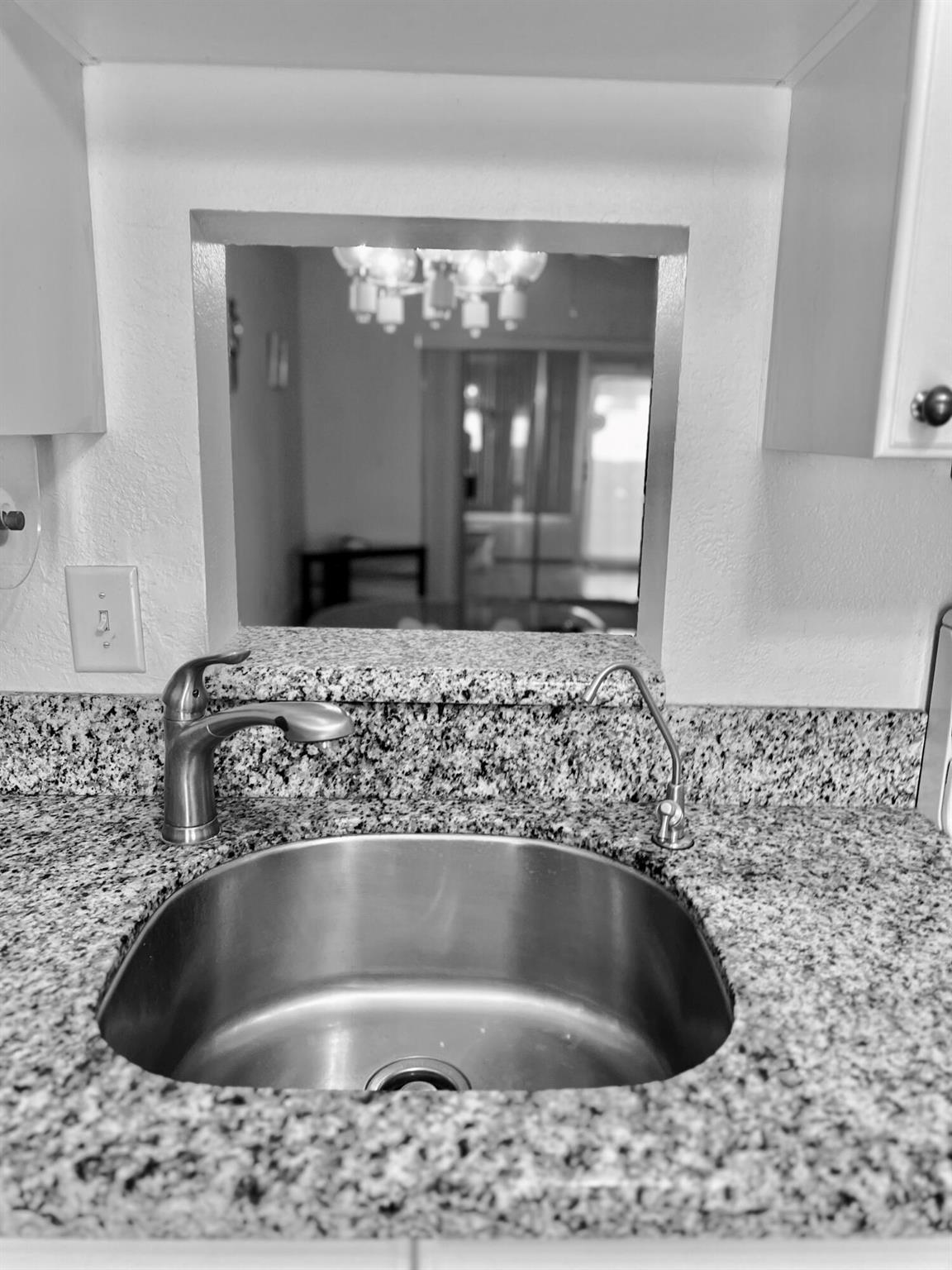 VILLAGE ROYALE CONDO 3 - Residential