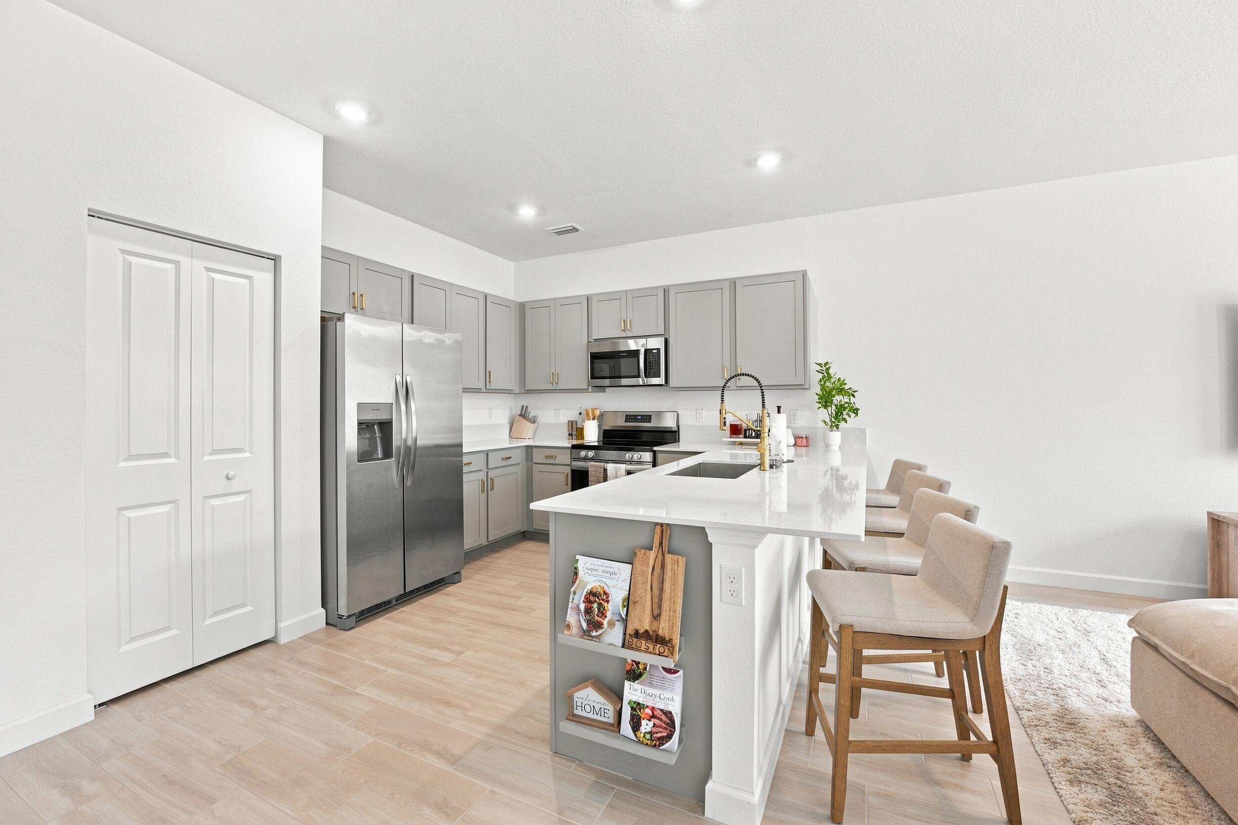 4341 POND LILY Lane