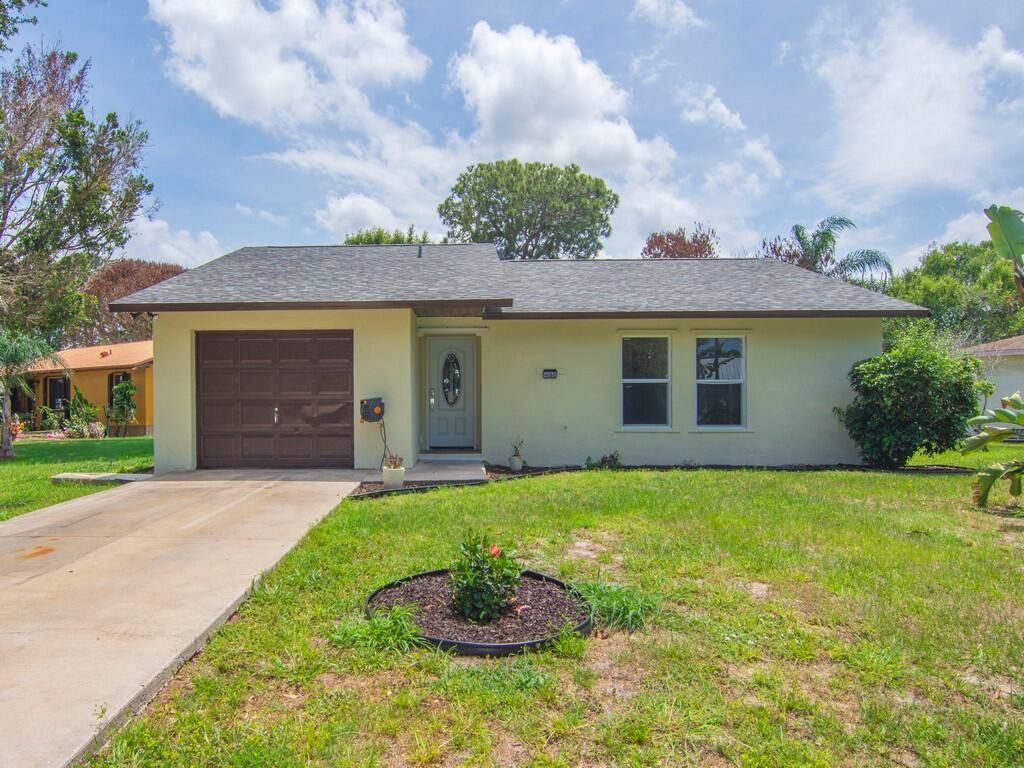 Photo of 4065 46th Lane, Vero Beach, FL 32967 (MLS # B26025924)