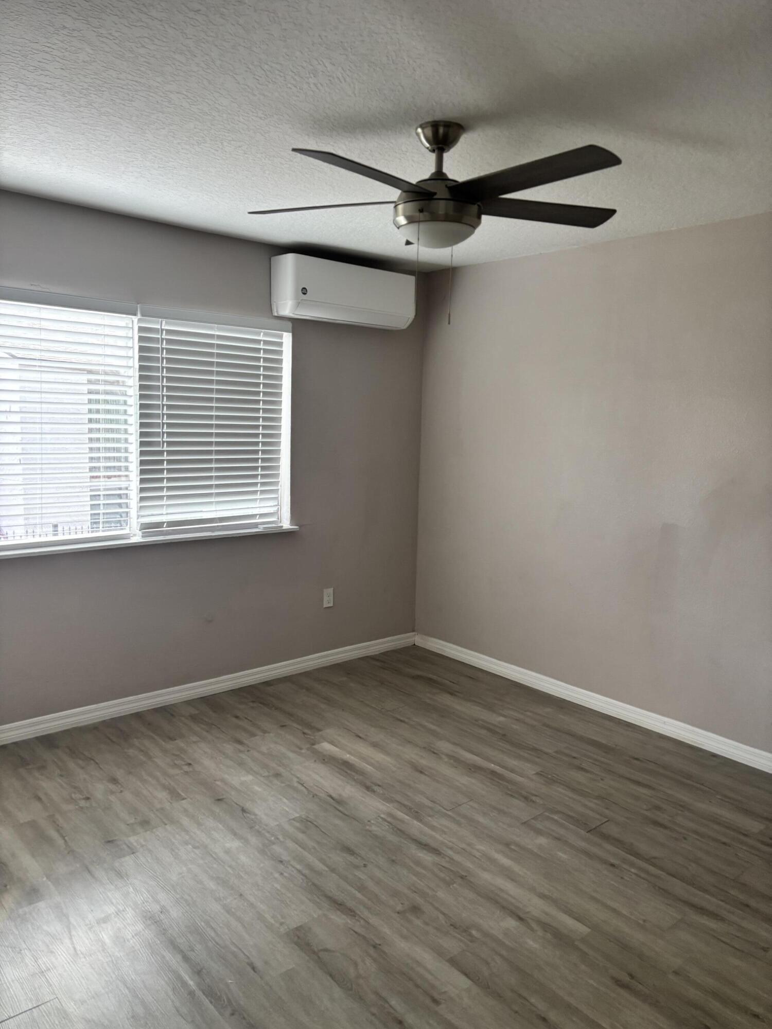 Tymber Skan on the Lake - Residential