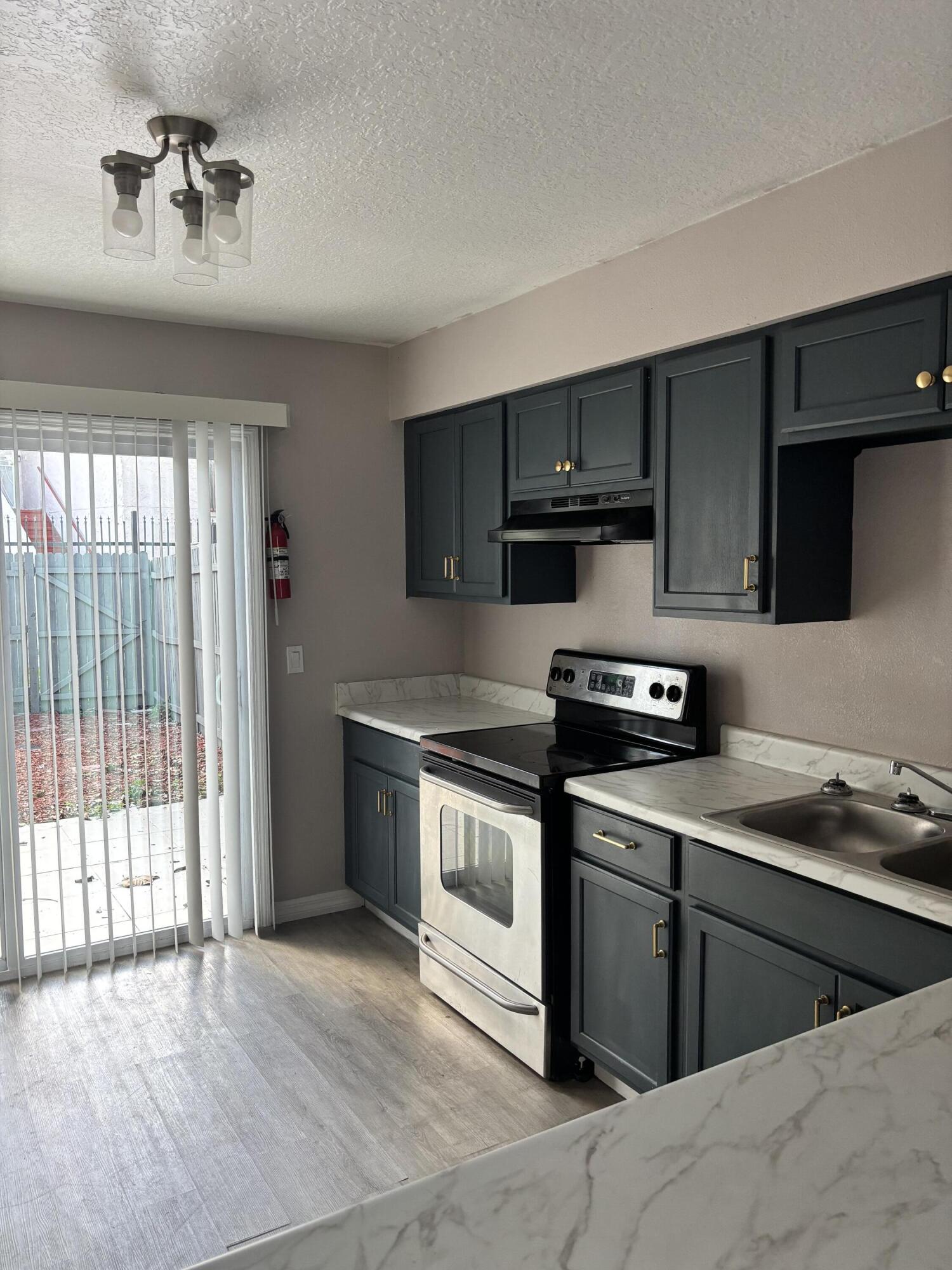 Tymber Skan on the Lake - Residential