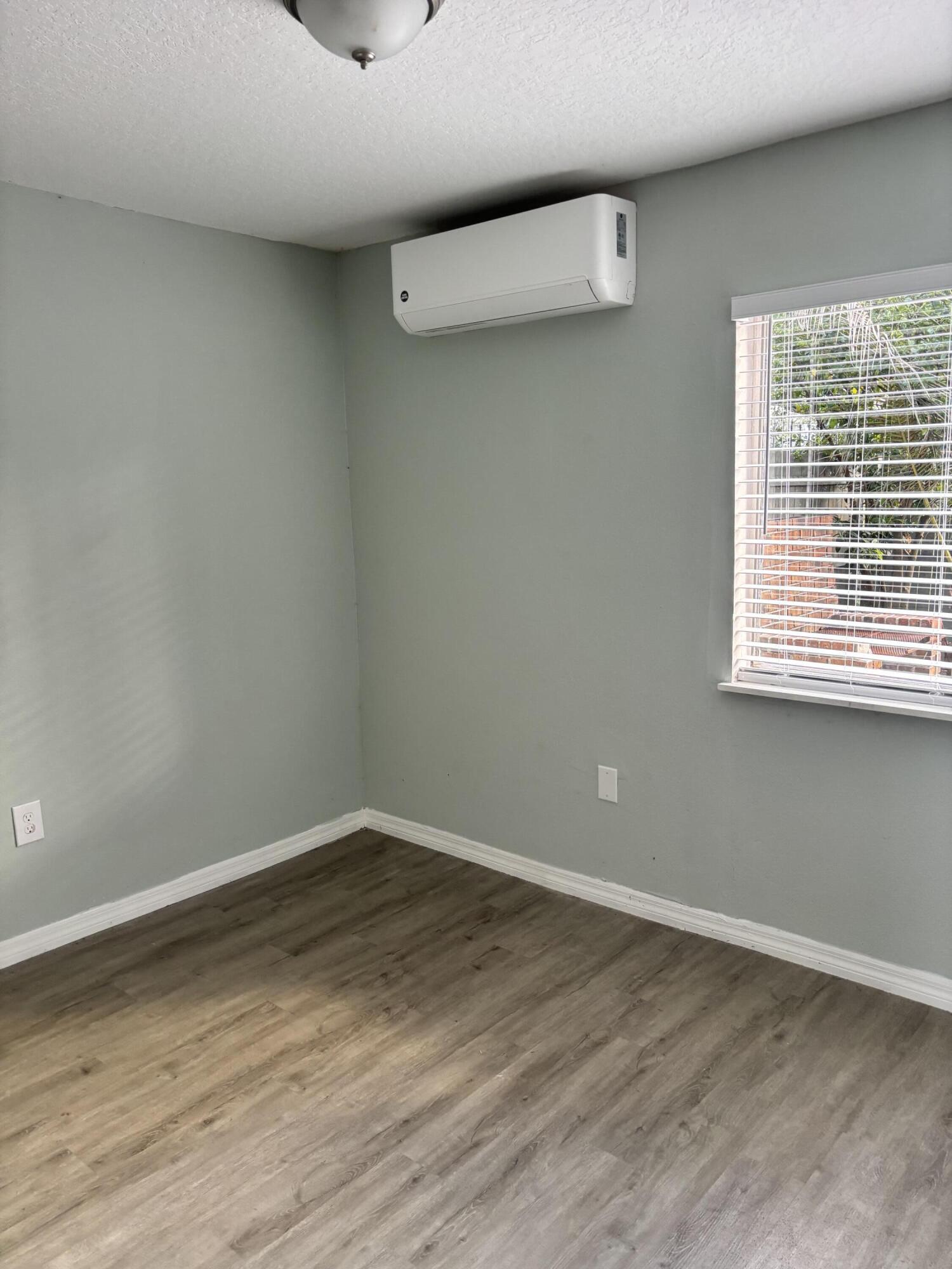 Tymber Skan on the Lake - Residential