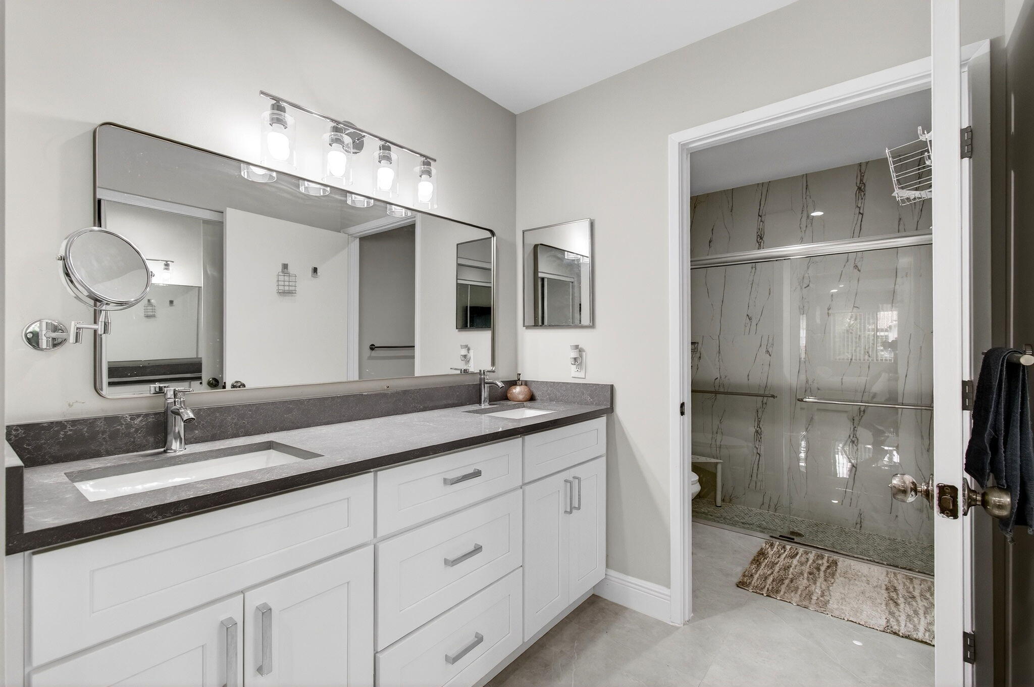 HUNTINGTON POINTE - Residential