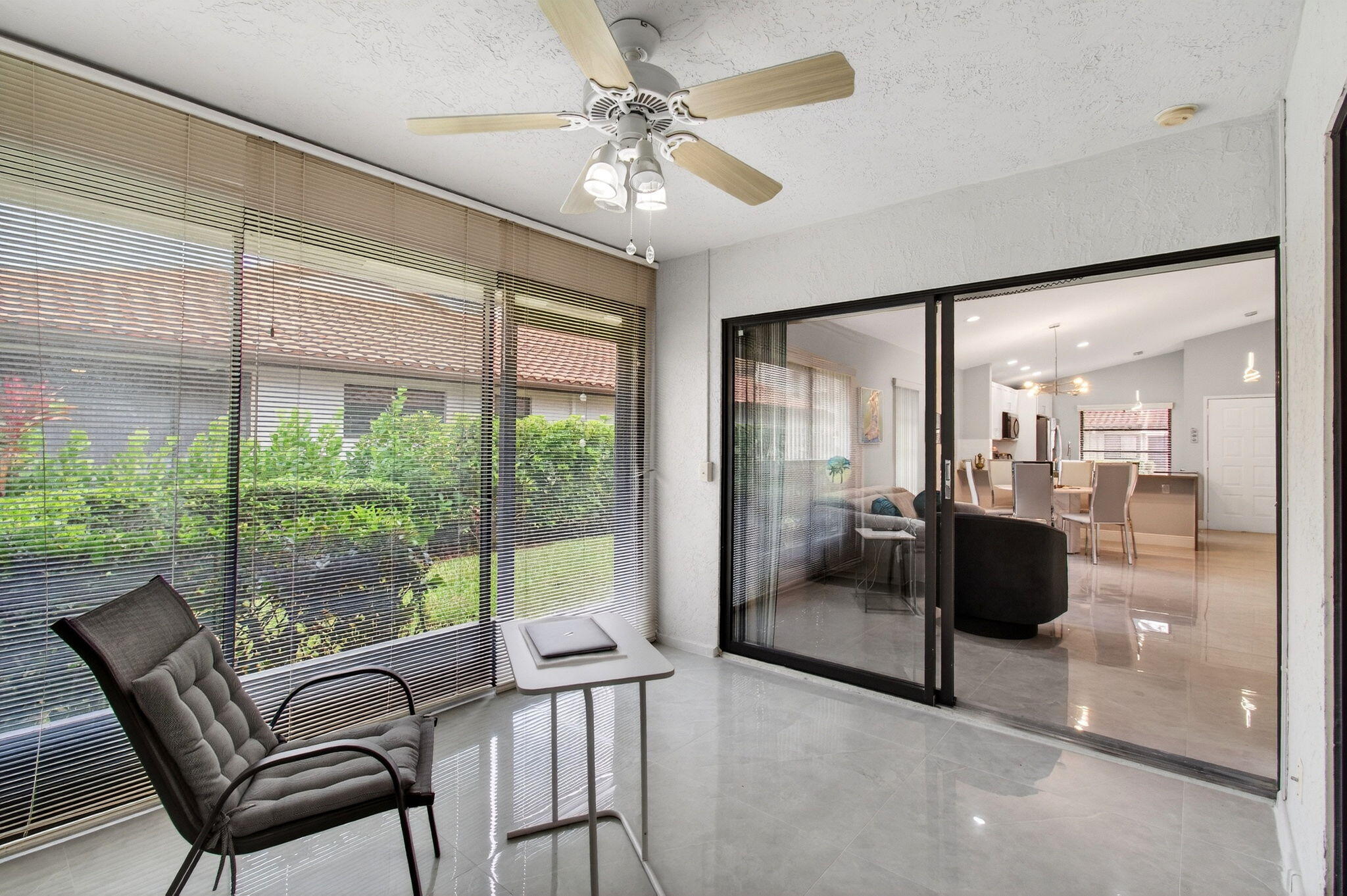 HUNTINGTON POINTE - Residential