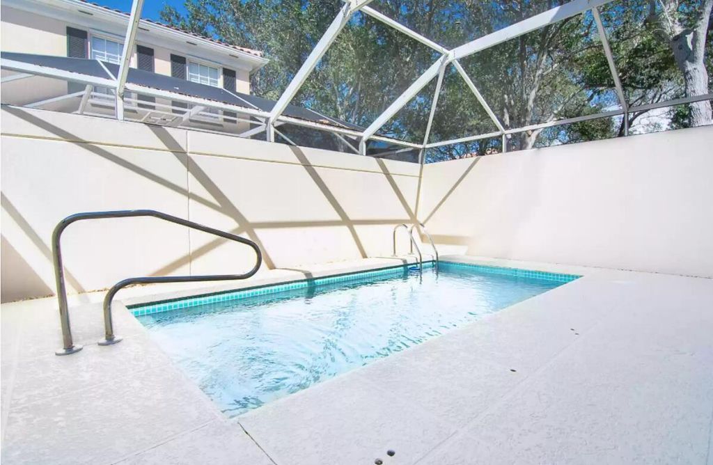 Photo of 3 Oakland Court, Tequesta, FL 33469 (MLS # R11137952)