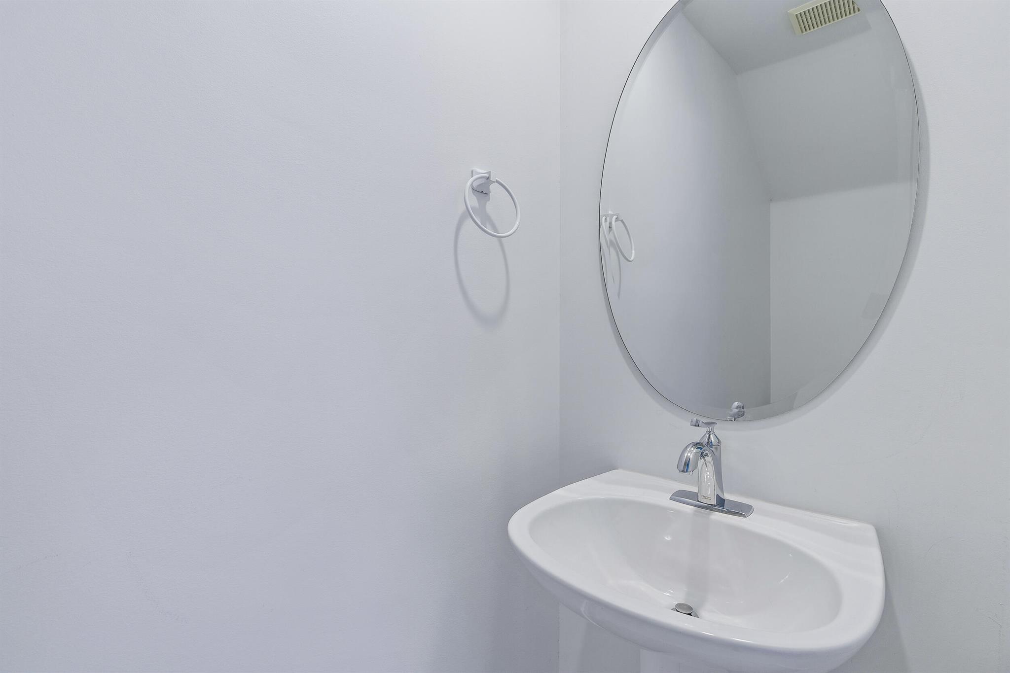 TEQUESTA OAKS - Residential