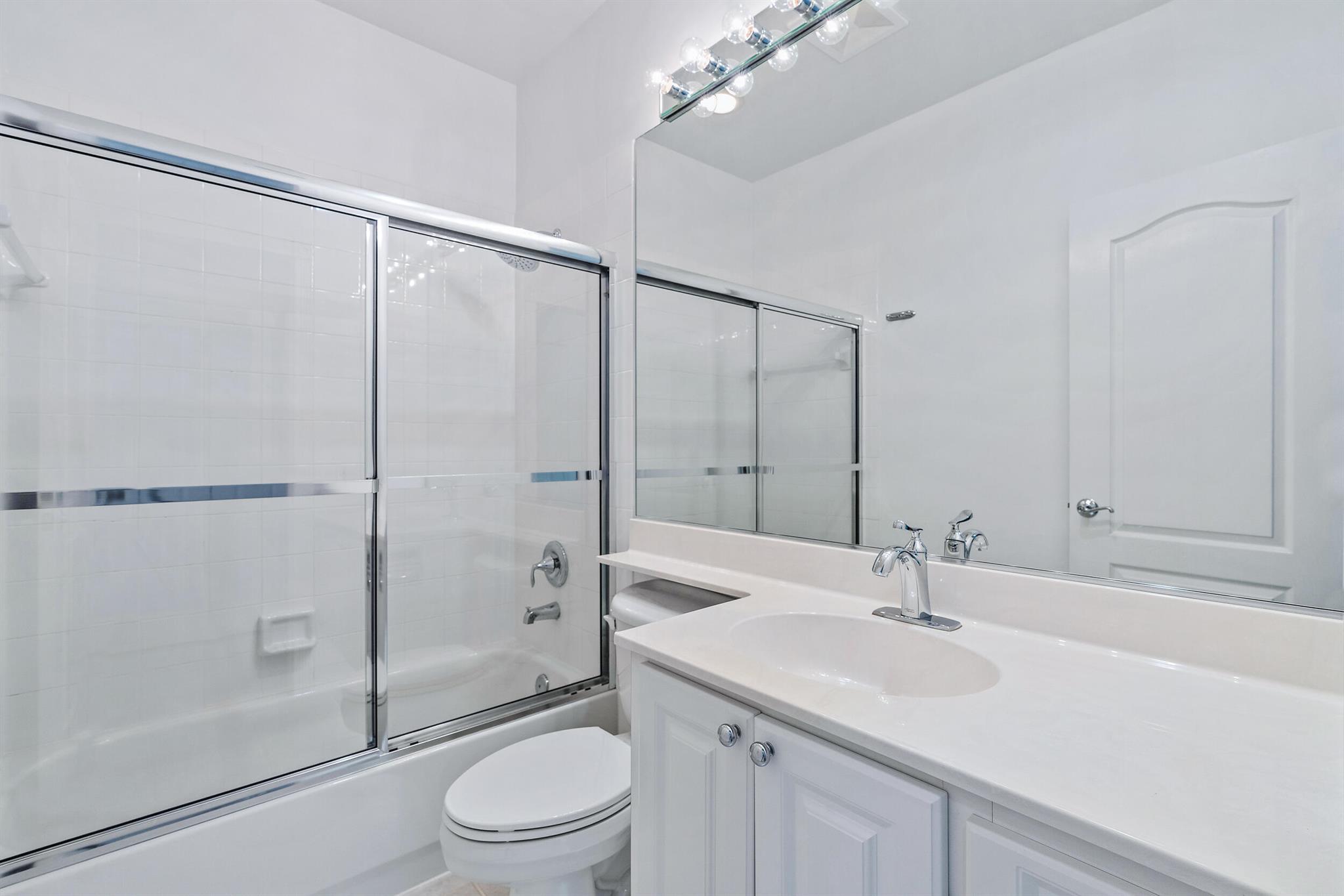 TEQUESTA OAKS - Residential