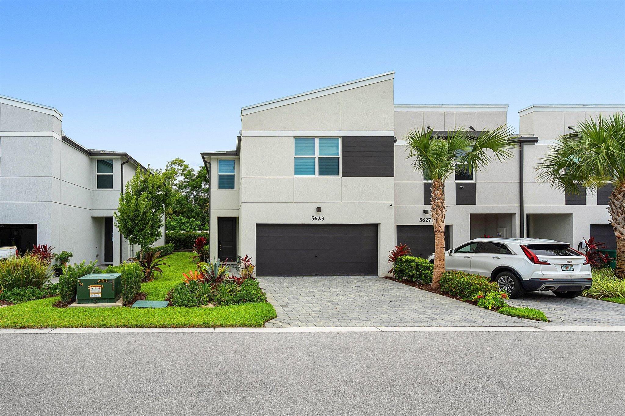 5623 Enclave Drive