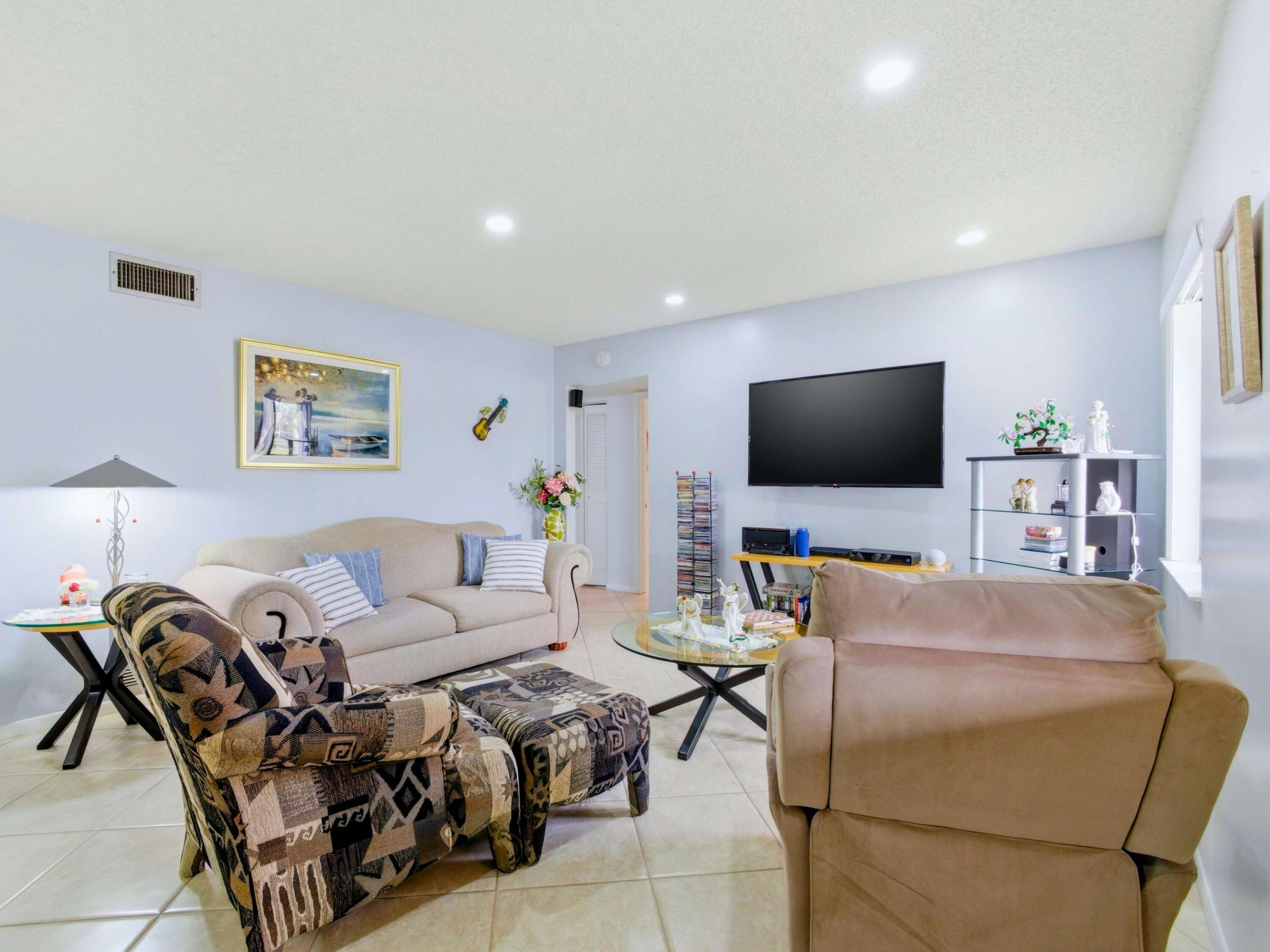 PINE RIDGE SOUTH III CONDO - Residential