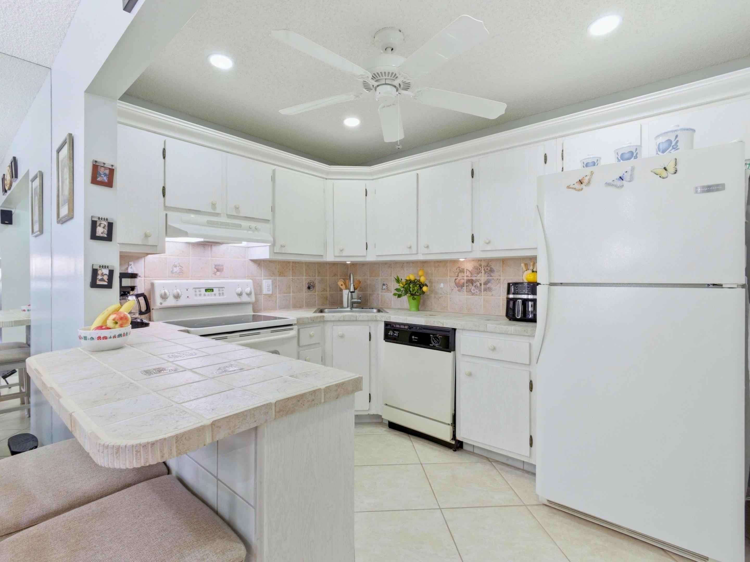 PINE RIDGE SOUTH III CONDO - Residential