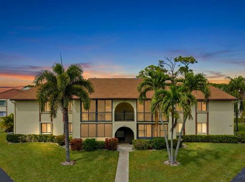 331 Knotty Pine Circle D-2 Greenacres FL 33463