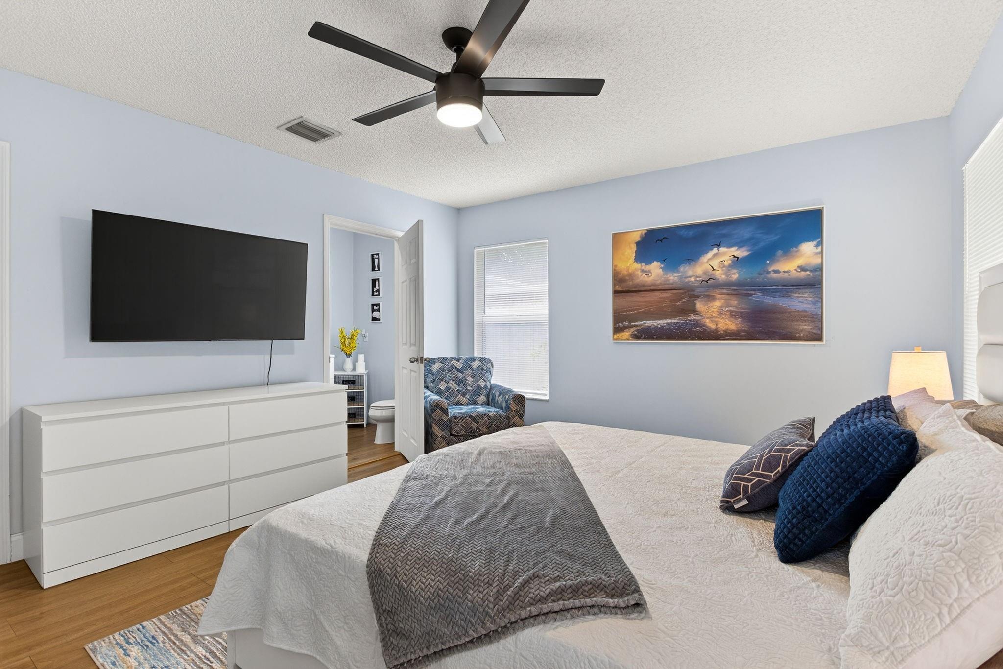 Cresthaven 5 40-4 B - Residential