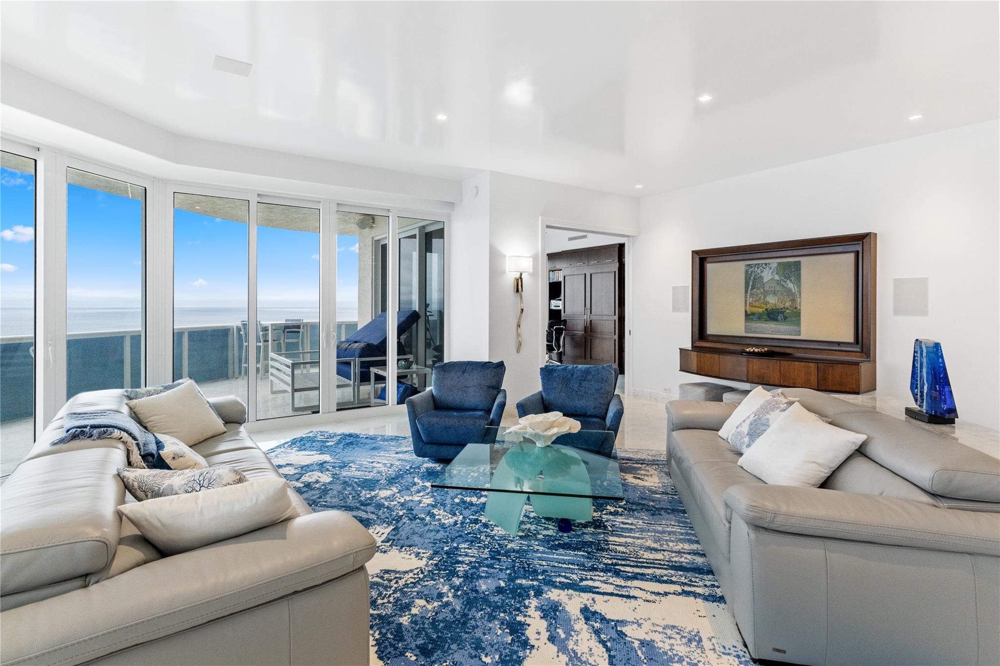 View photos, virtual tours, details... 3200 N Ocean Blvd SPH2609