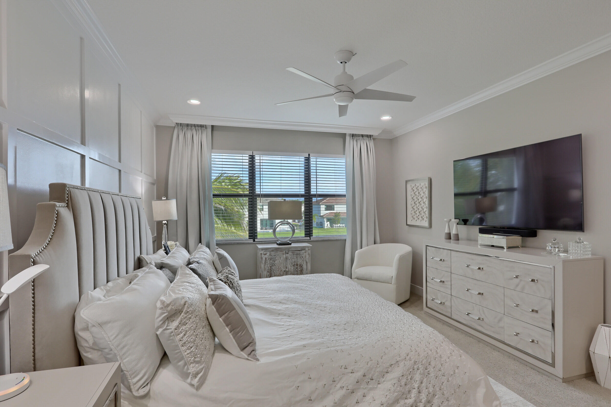 TOSCANA ISLES - Residential