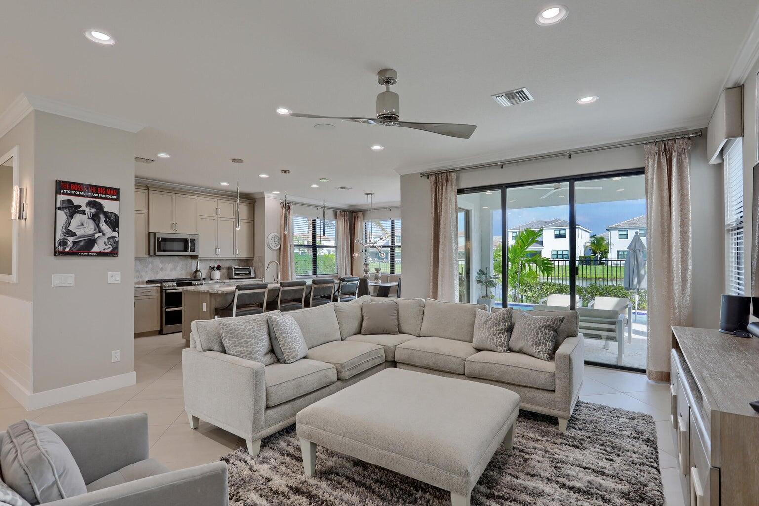 TOSCANA ISLES - Residential