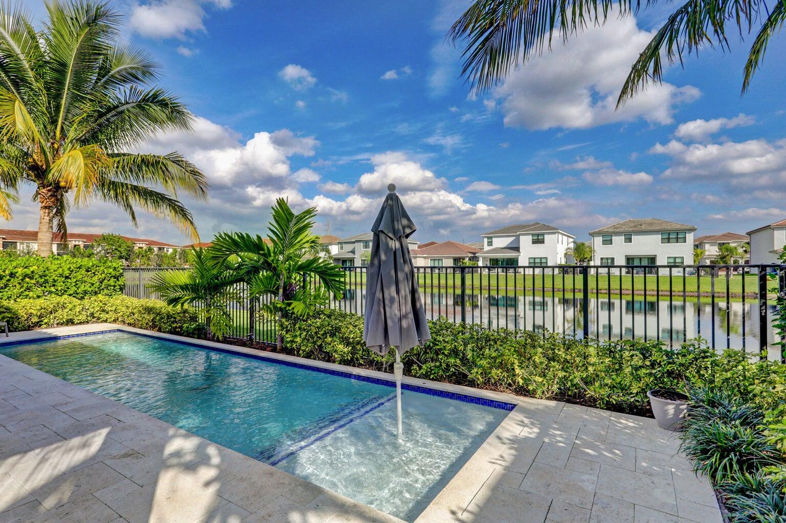 TOSCANA ISLES - Residential