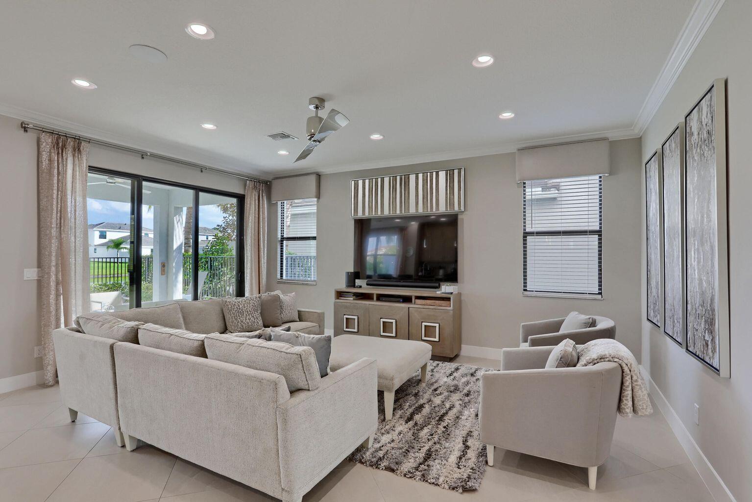 TOSCANA ISLES - Residential