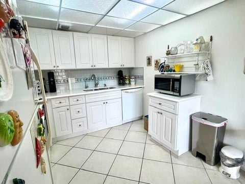 Tiny photo for 1083 OAKRIDGE U, Deerfield Beach, FL 33442 (MLS # B26083920)