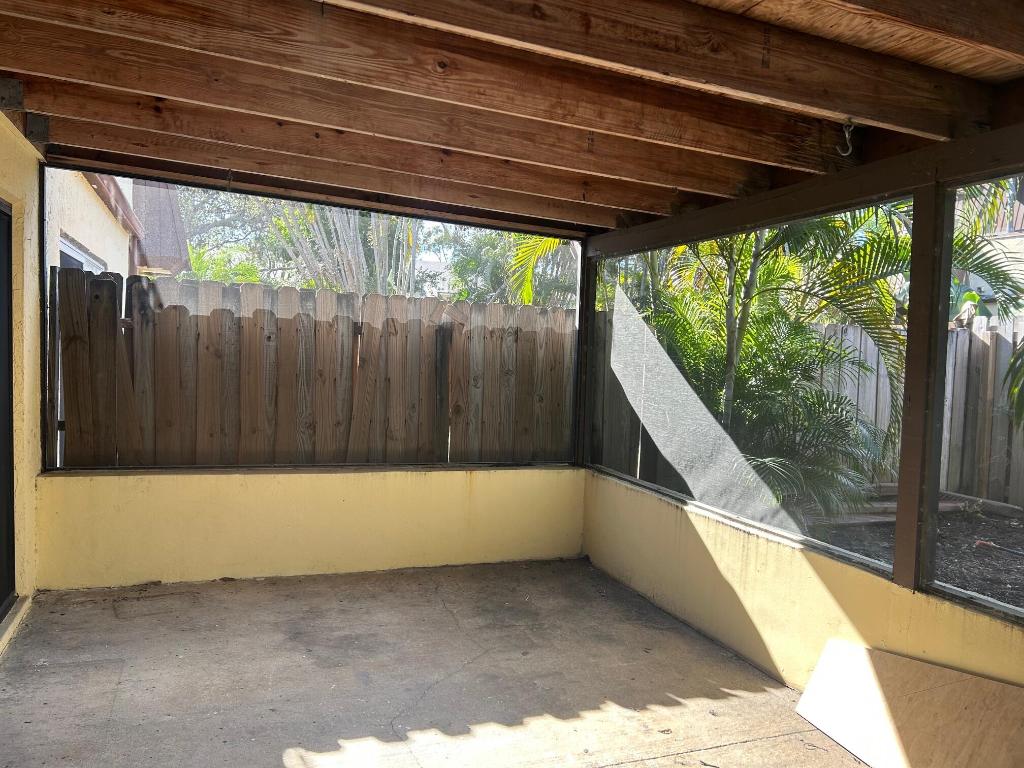 CEDAR GARDENS TOWNHOUSES - Residential Lease