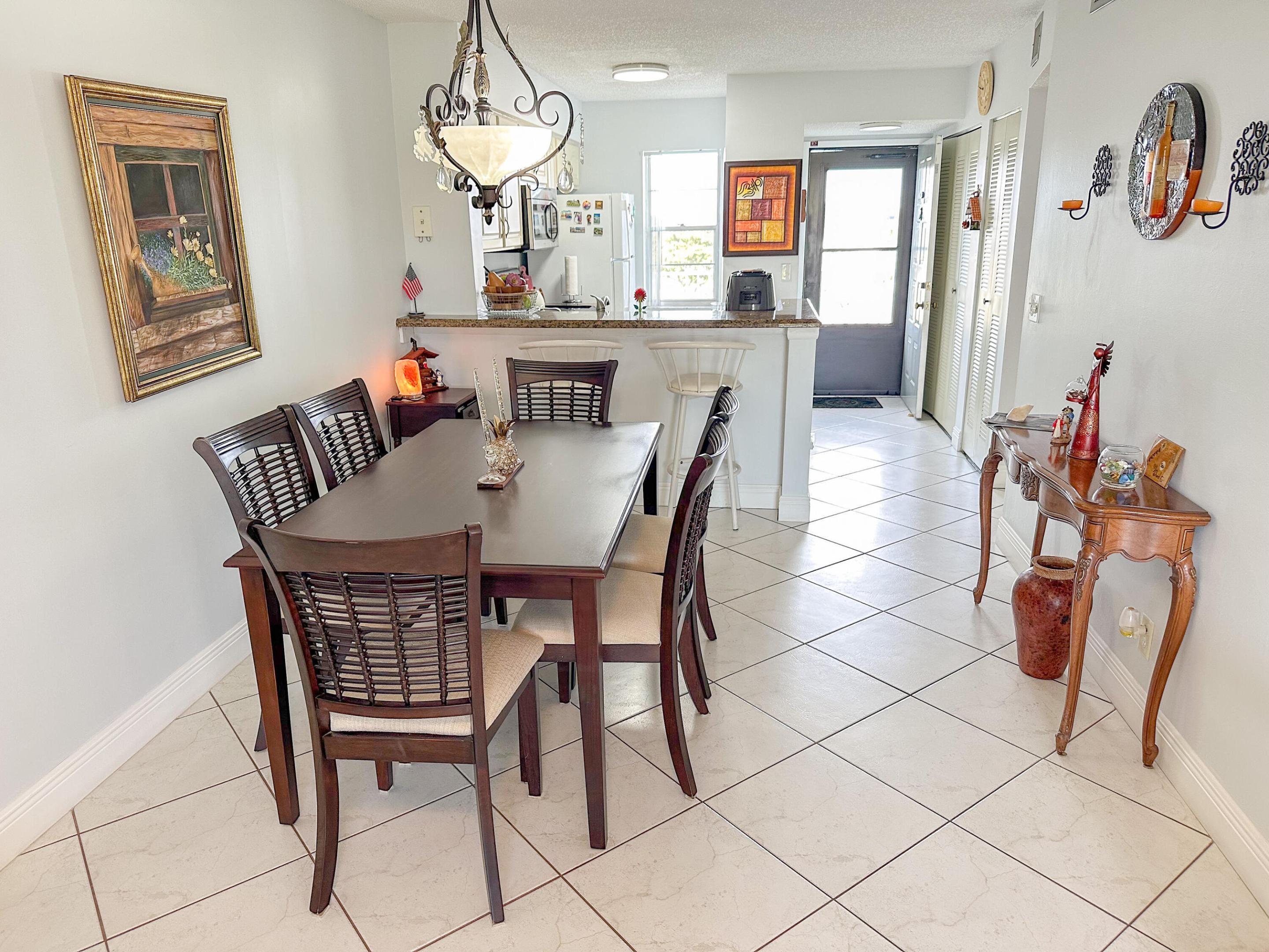 CYPRESS BEND CONDOMINIUM V - Residential Lease