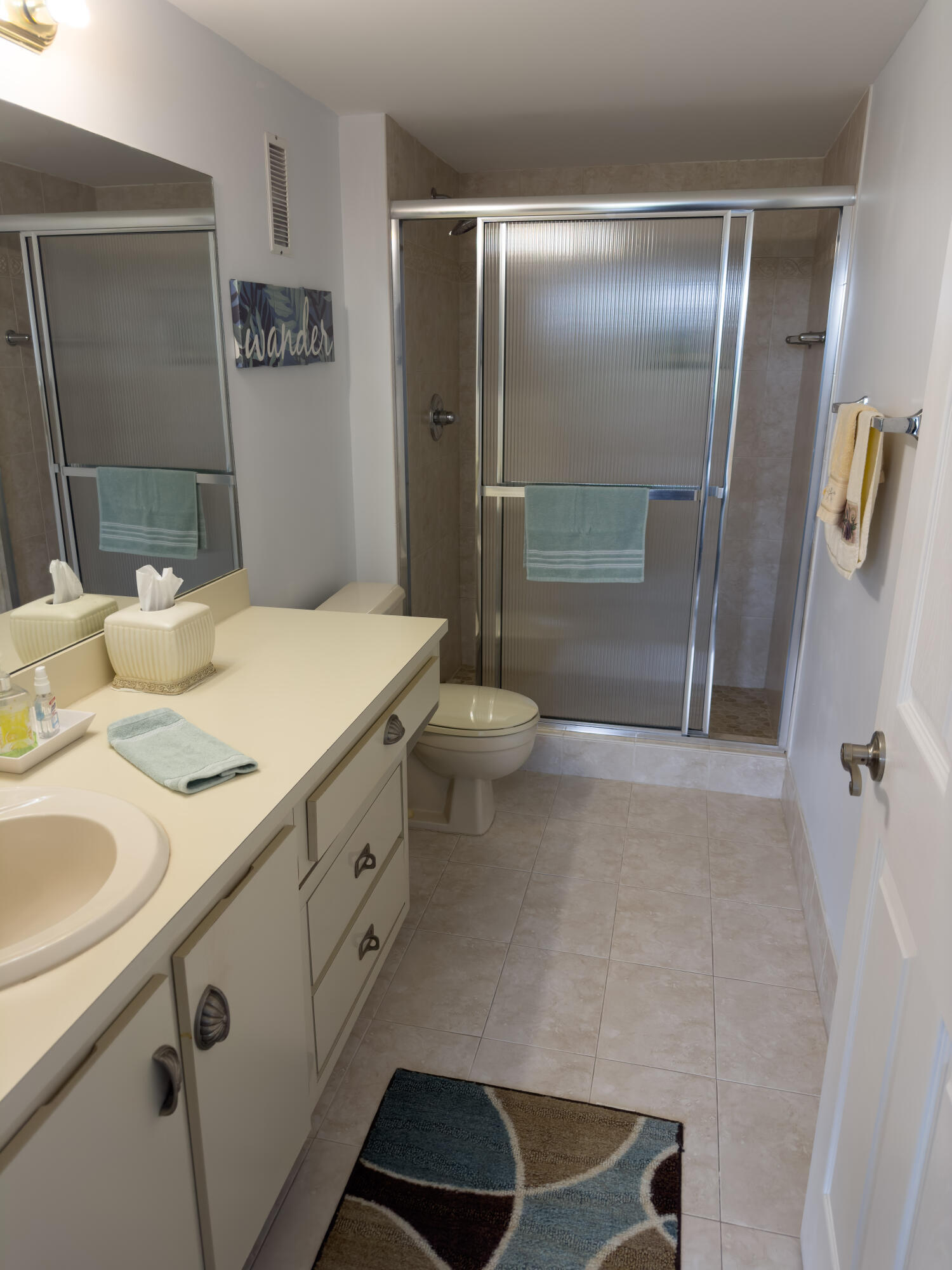 CYPRESS BEND CONDOMINIUM V - Residential Lease