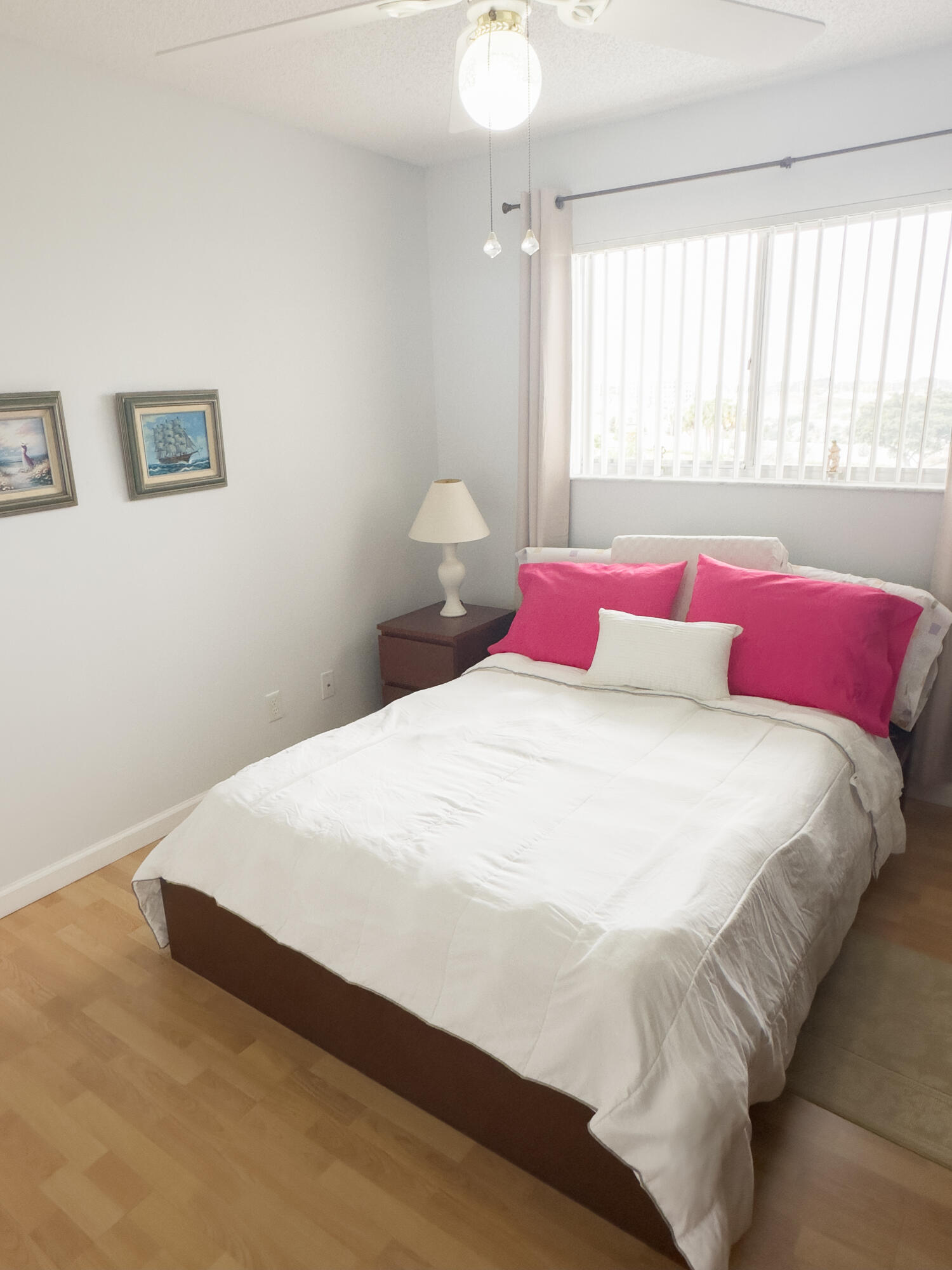 CYPRESS BEND CONDOMINIUM V - Residential Lease