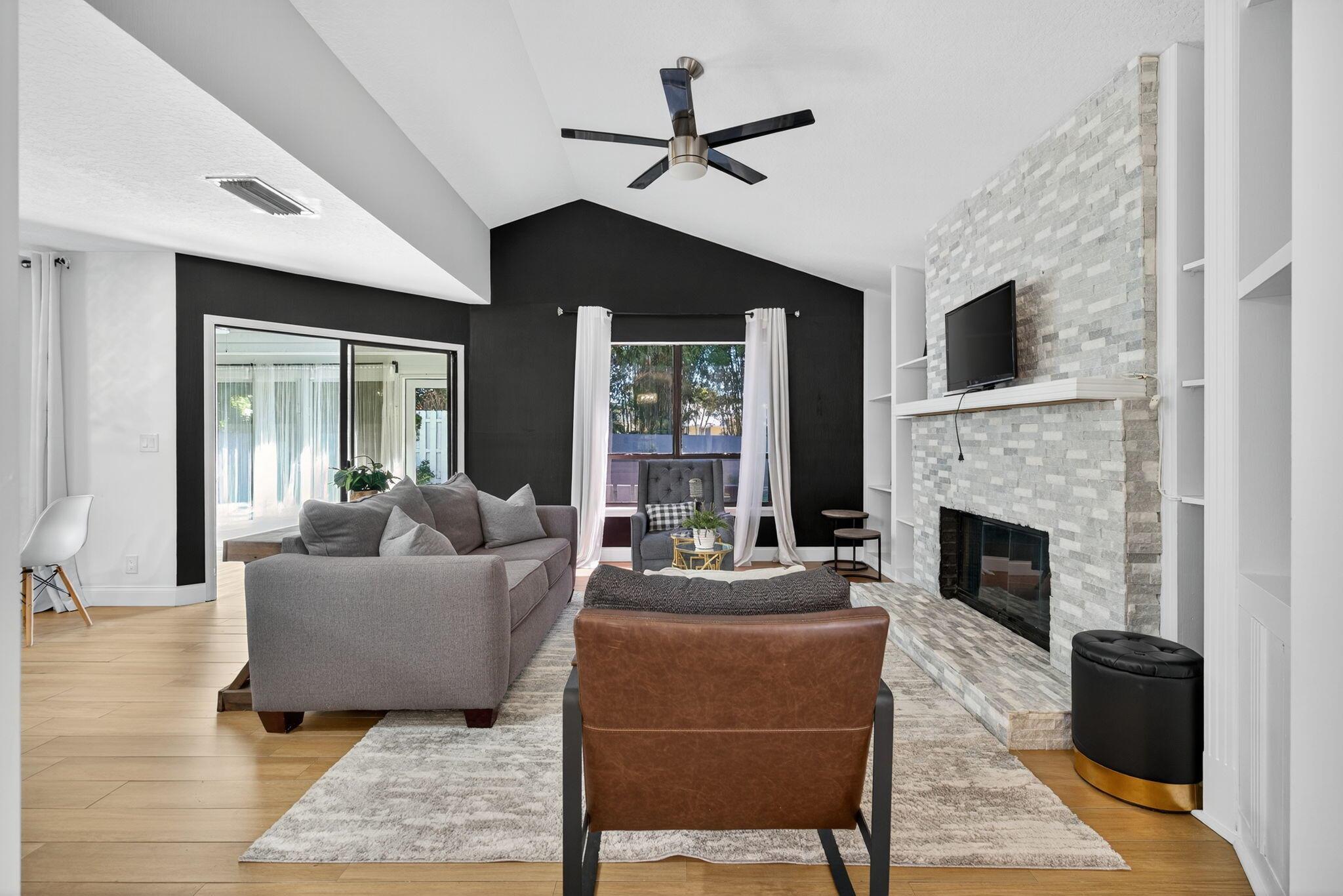 FRENCHMENS LANDING 2 - Residential