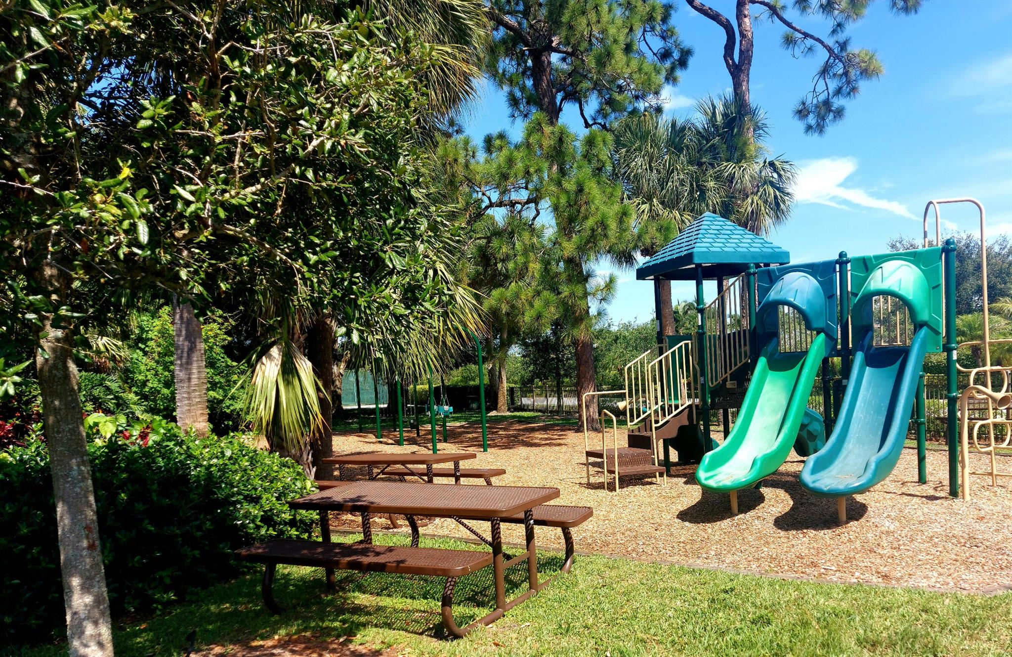 FRENCHMENS LANDING 2 - Residential