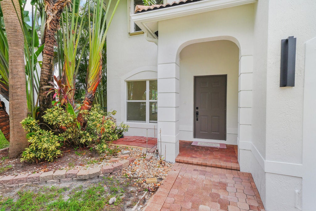 Photo of 2203 SW 134th Avenue, Miramar, FL 33027 (MLS # B26078956)