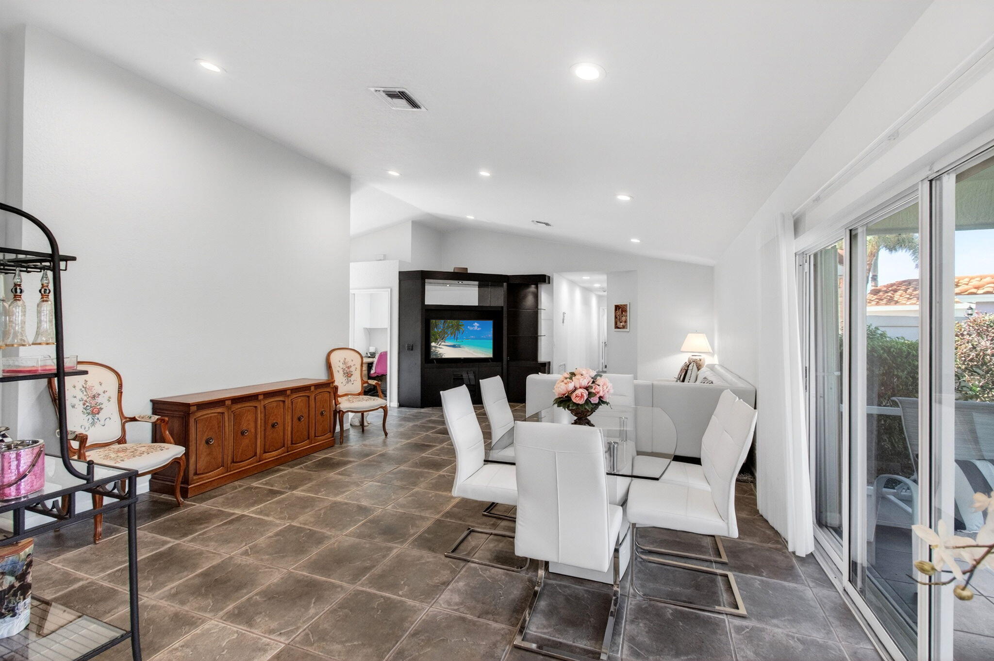 CASCADES - Residential