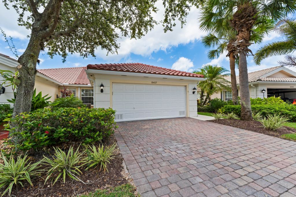 Photo of 8457 SE Retreat Drive, Hobe Sound, FL 33455 (MLS # B26045309)