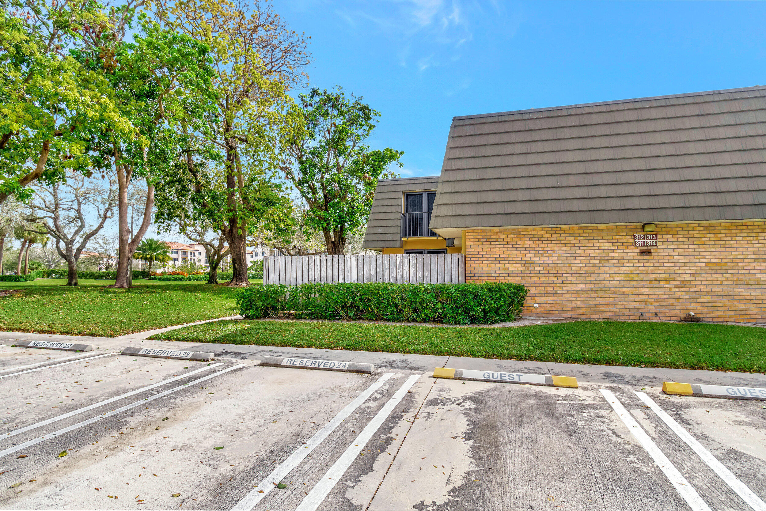 VILLAGE OF SANDALWOOD LAKES 1 - Residential Lease