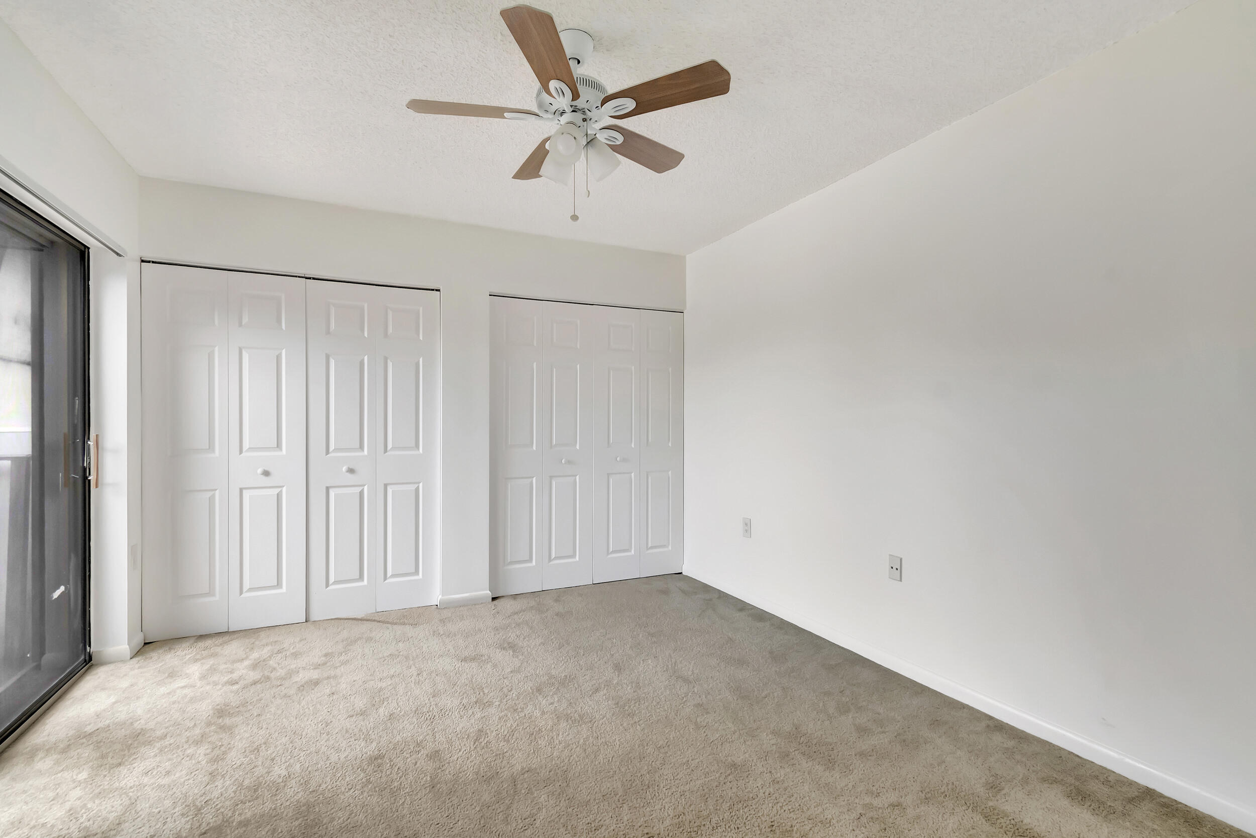 VILLAGE OF SANDALWOOD LAKES 1 - Residential Lease